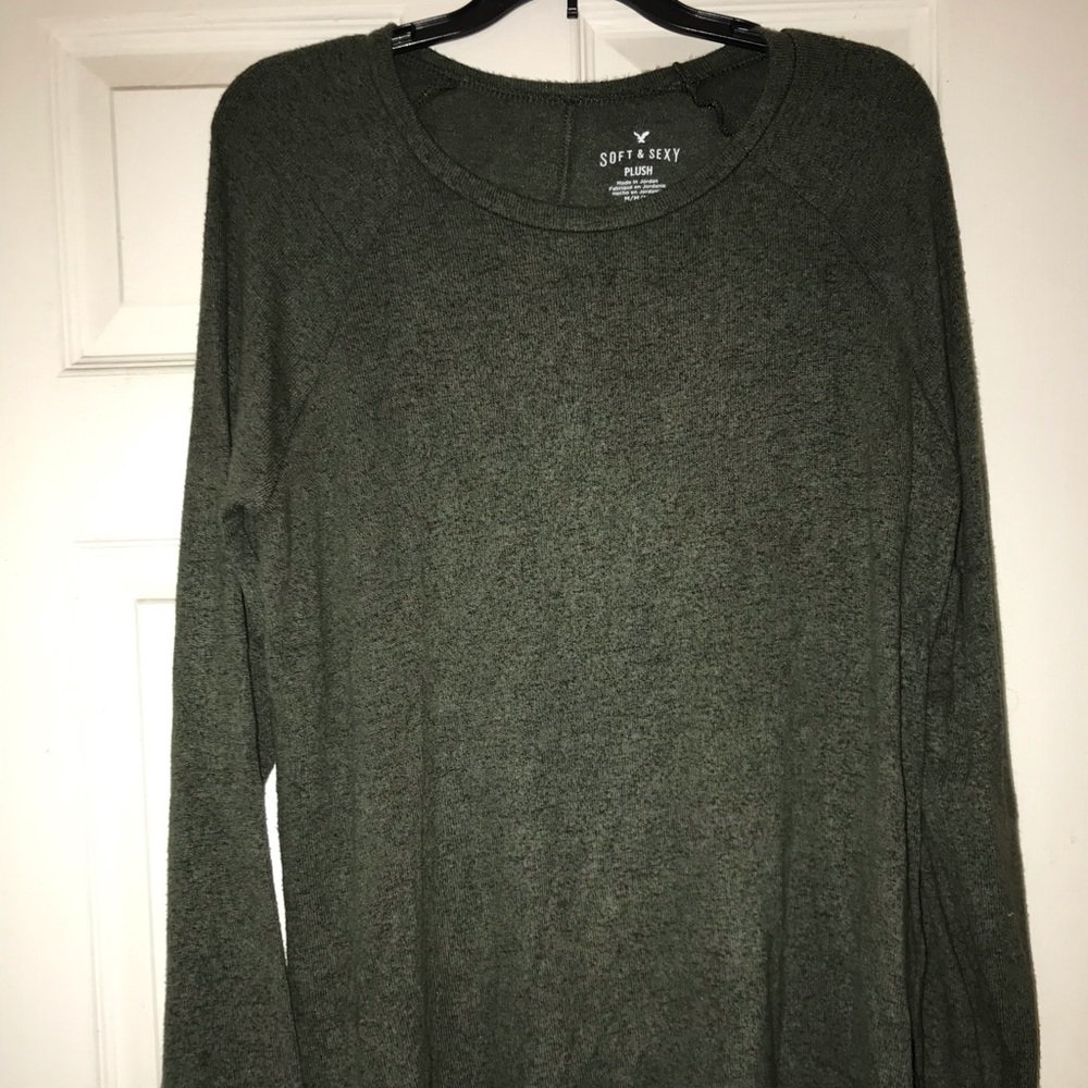 American Eagle Medium Sweater